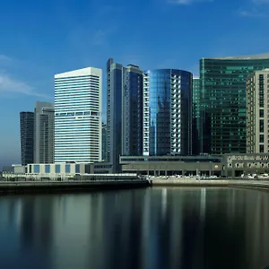radisson-blu-hotel-dubai-waterfront.sharjah-hotels.com/
